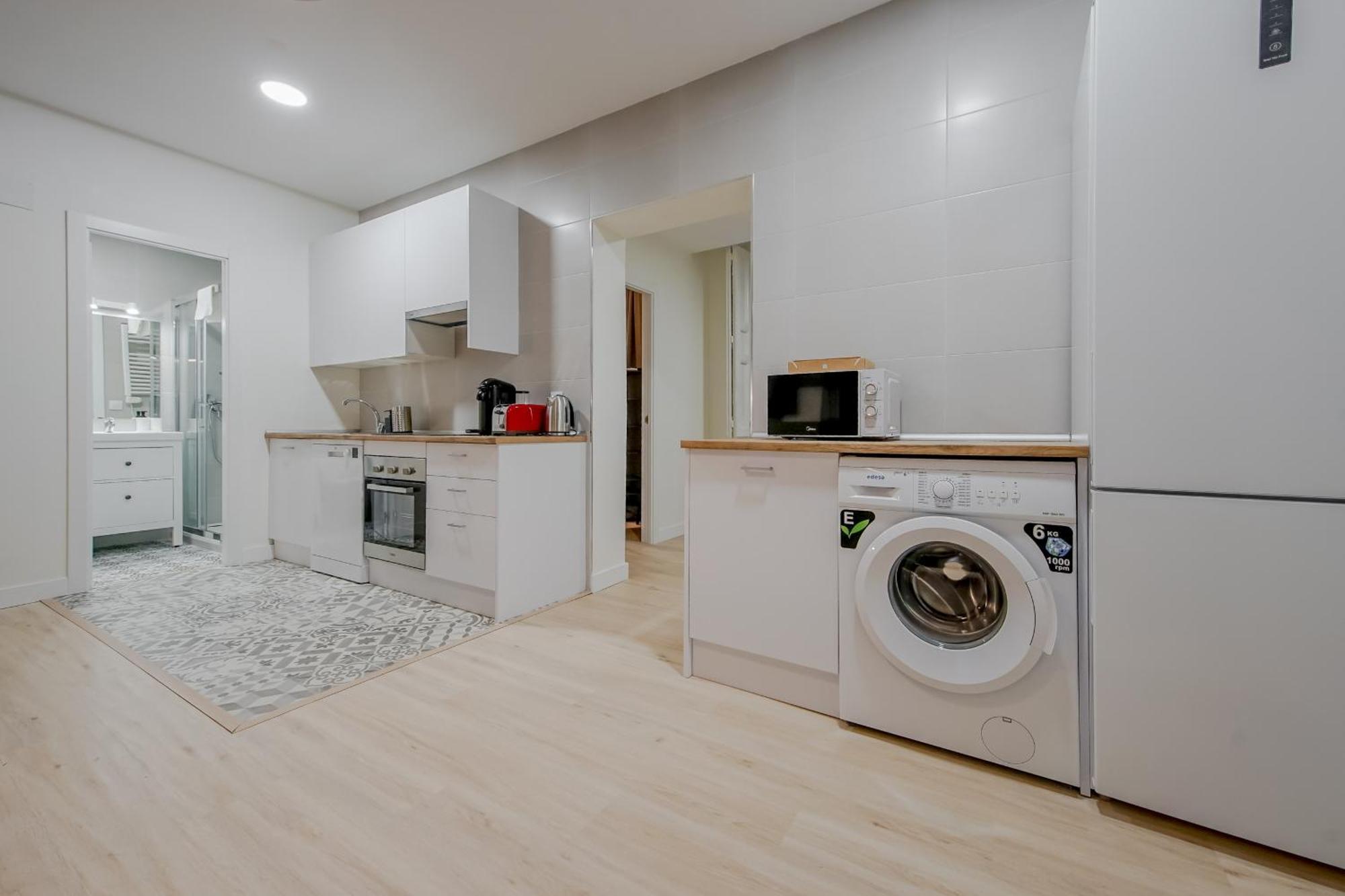 Cozy&New Apartment Para 6Pax En La Plaza De Tirso - Madrid E1 Exterior photo