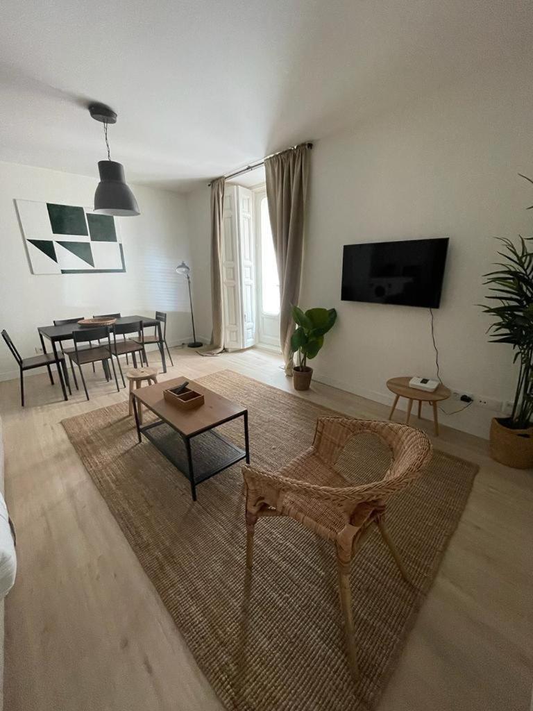 Cozy&New Apartment Para 6Pax En La Plaza De Tirso - Madrid E1 Exterior photo